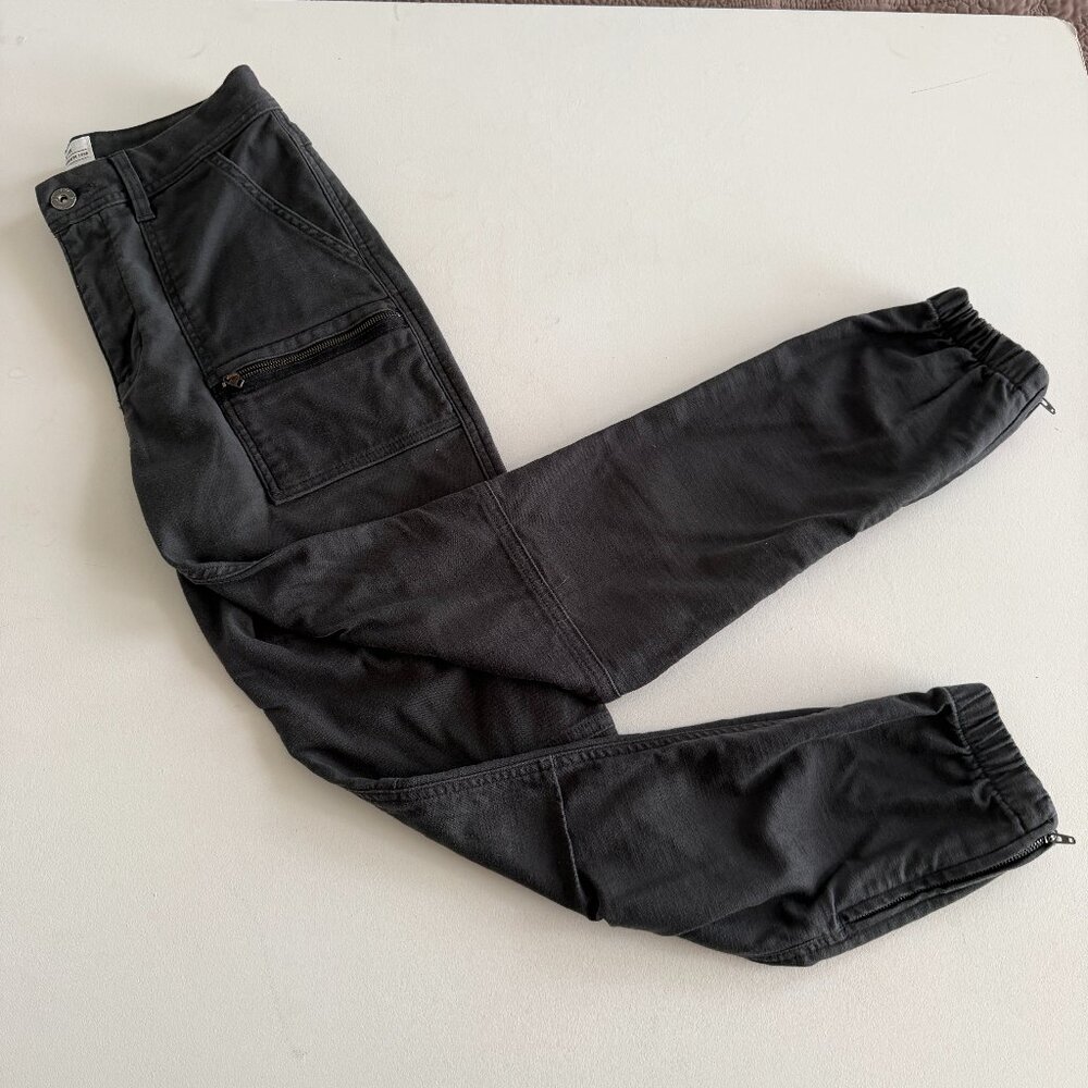 REI - Outdoors Hiking Pants with Zip Pockets and Ankles in Dark Charcoal Gray - Picture 8 of 8